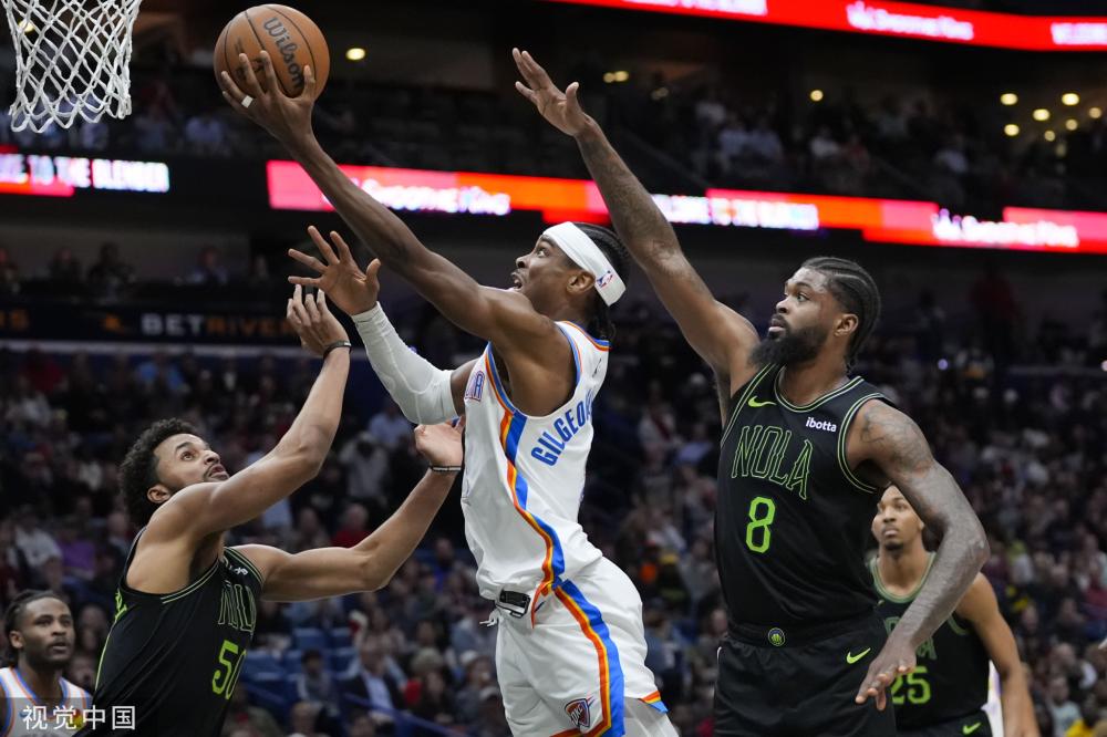 在万众瞩目 在万众瞩目